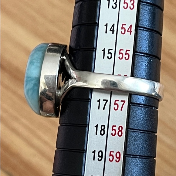 Elegant Silver and Larimar Stone Ring - Picture 7 of 7